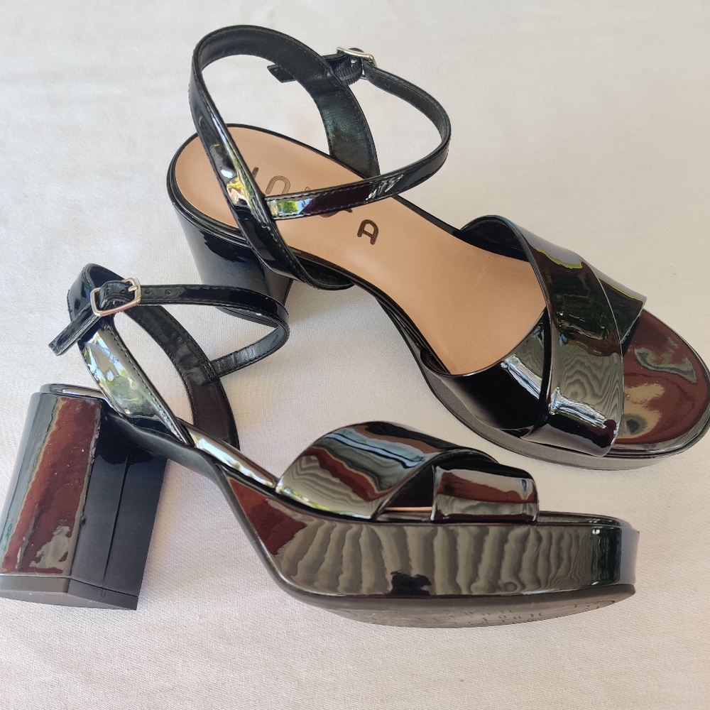 Unisa Crisscross Patent Leather Platform Sandals 8.5